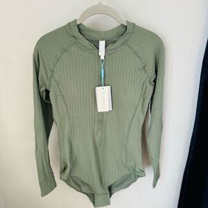 Sea‎ Level Vesper Long Sleeve One-Piece Ribbed Toned Swimsuit, Size 10, Sage NWT